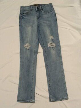 The perfect Zoo York blue straight legs jeans with holes size 26